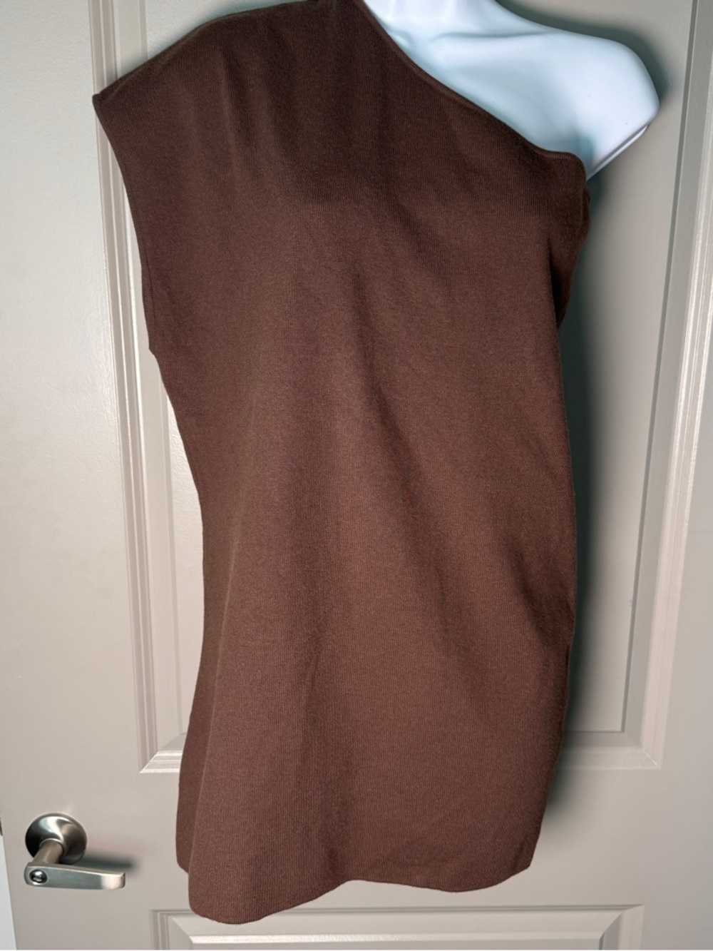 The Frankie Shop NWT Nivi 1-Shoulder Knit Top | Brown | Size M/L | Quiet Luxury